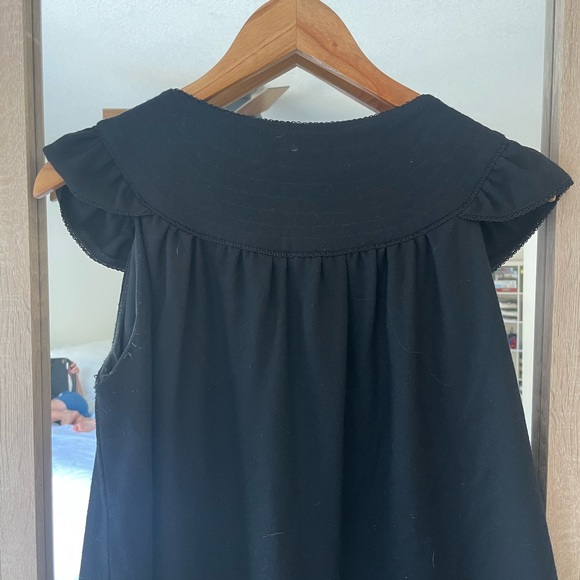 NAVE. Size women’s 2 , but runs big! More like a 6. Color black. - Picture 14 of 14